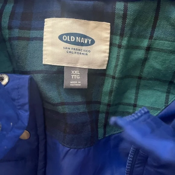 Old navy Vest - Picture 3 of 3